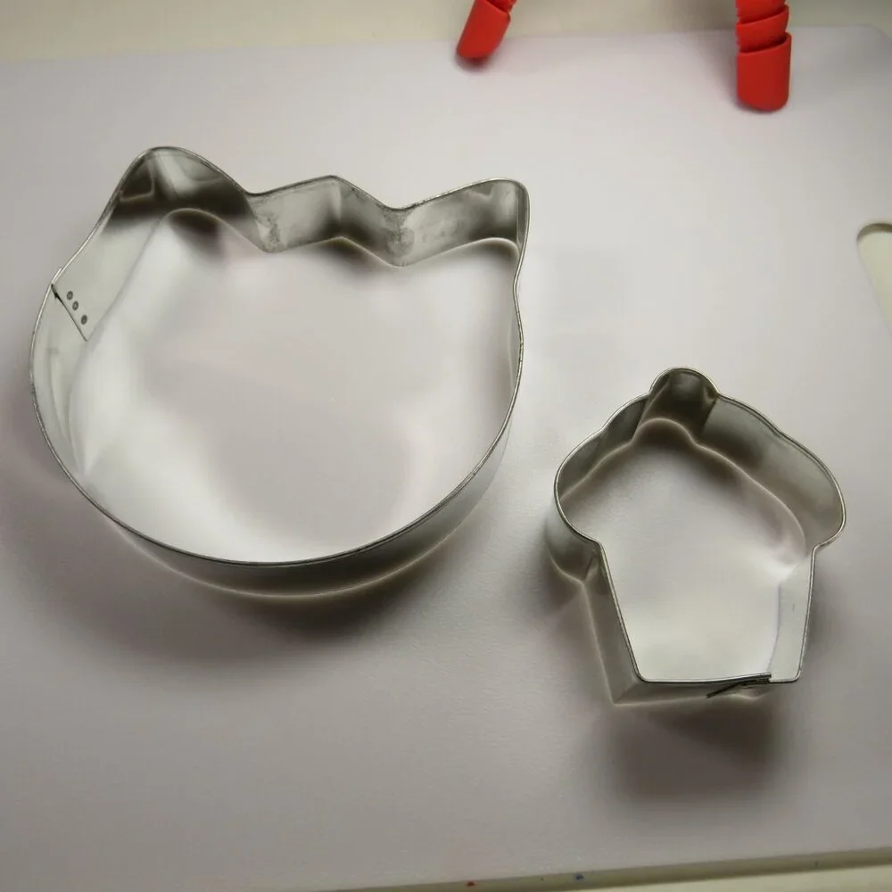 Cookie Cutters Metal Spring Lg Tulip & Cupcake